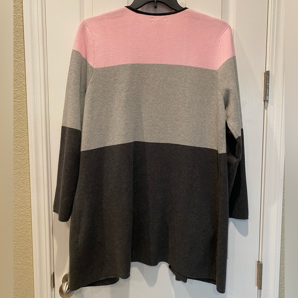 Women’s Comfy Multi Color Open Front Sweater. Nic… - image 2